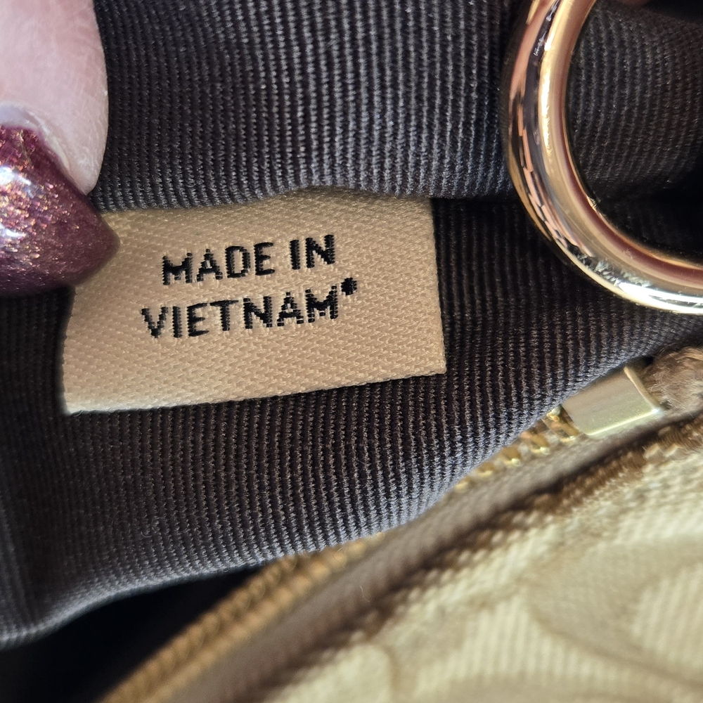 Coach Signature Tote Bag - Picture 12 of 15